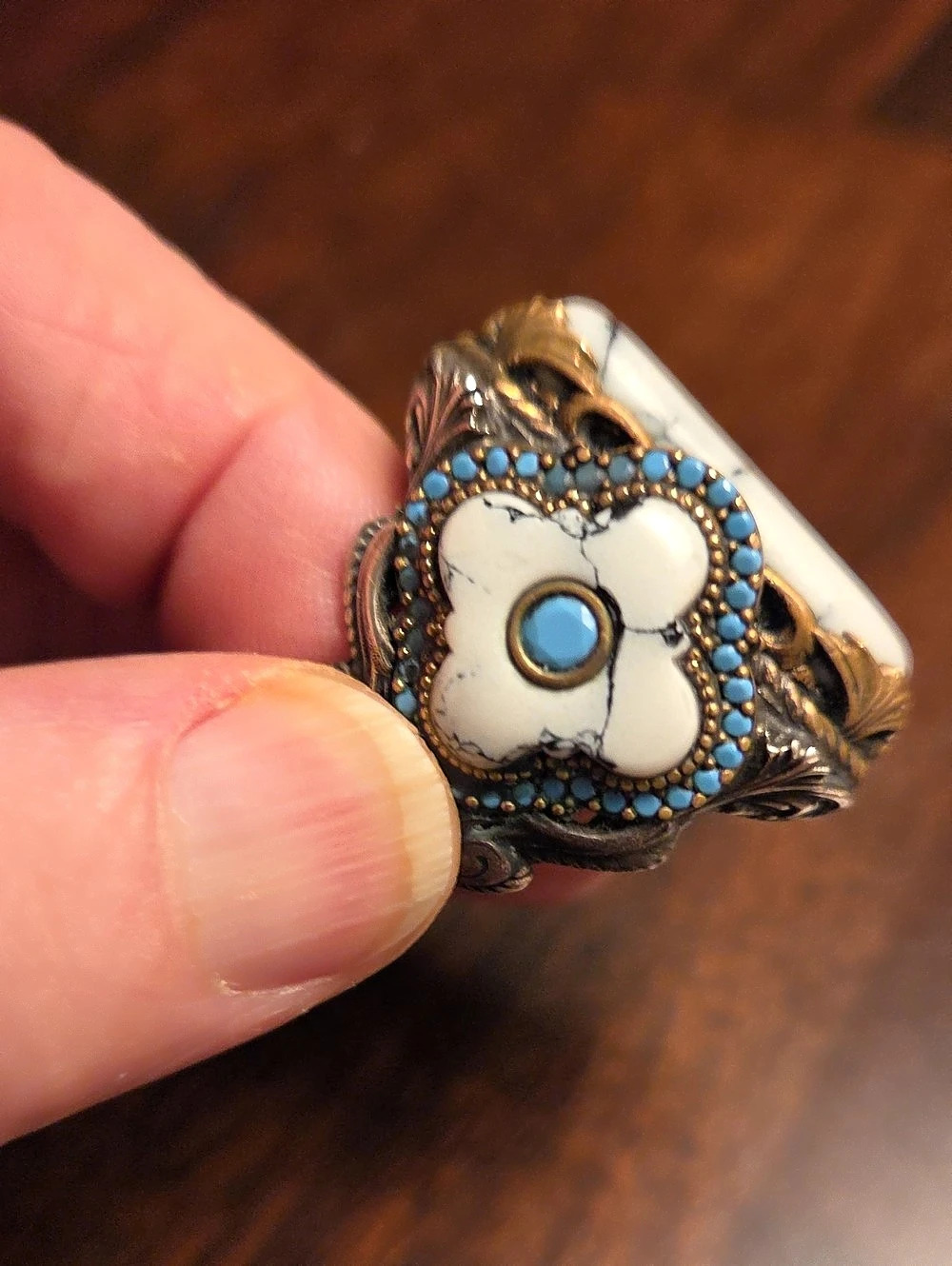 White Turquoise Rectangular Stone Ring - Picture 6 of 8
